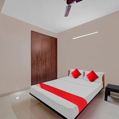 Hotel O Grand Residency Gūduvāncheri 外观 照片