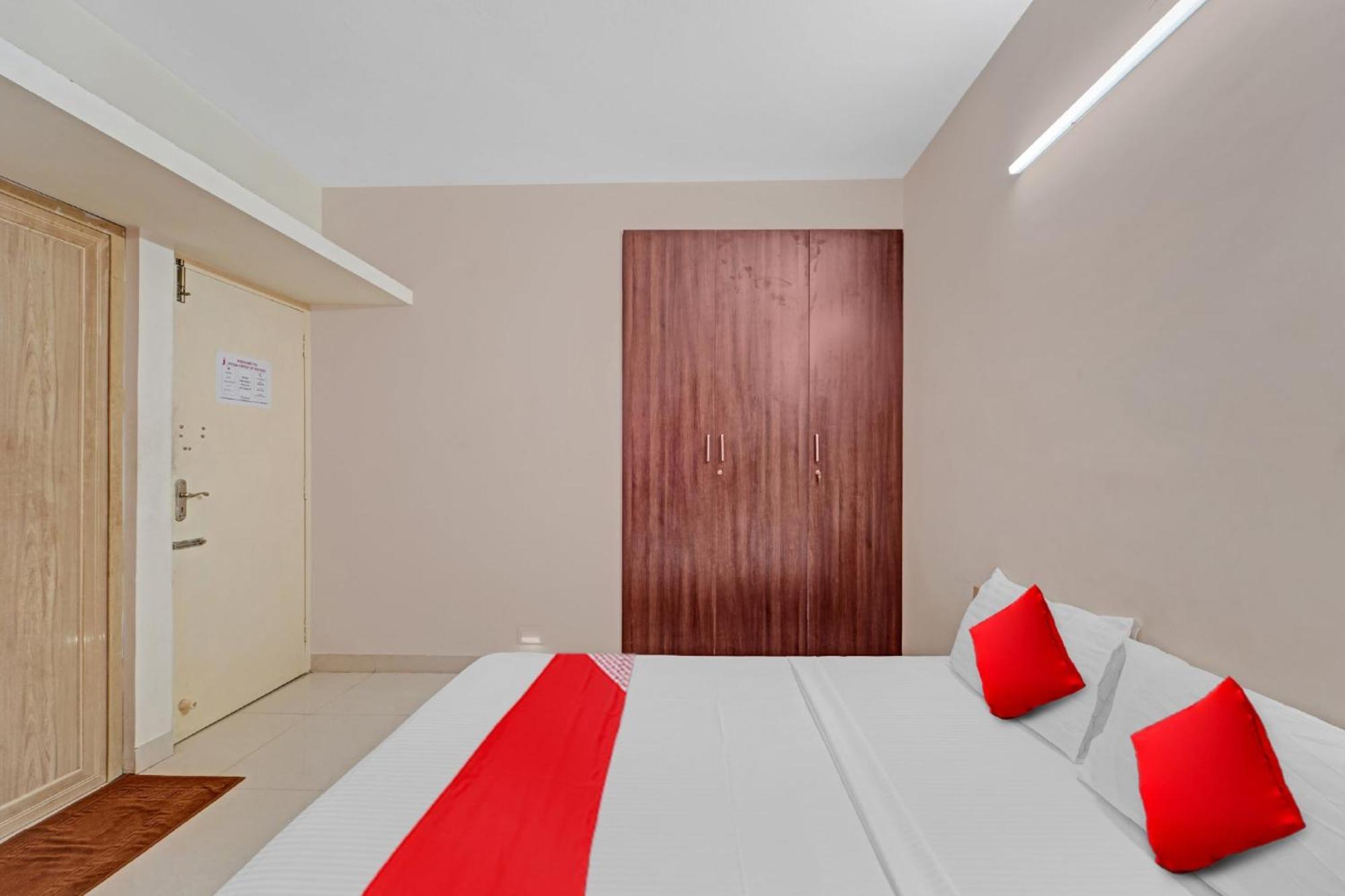Super Hotel O Grand Residency Gūduvāncheri 外观 照片
