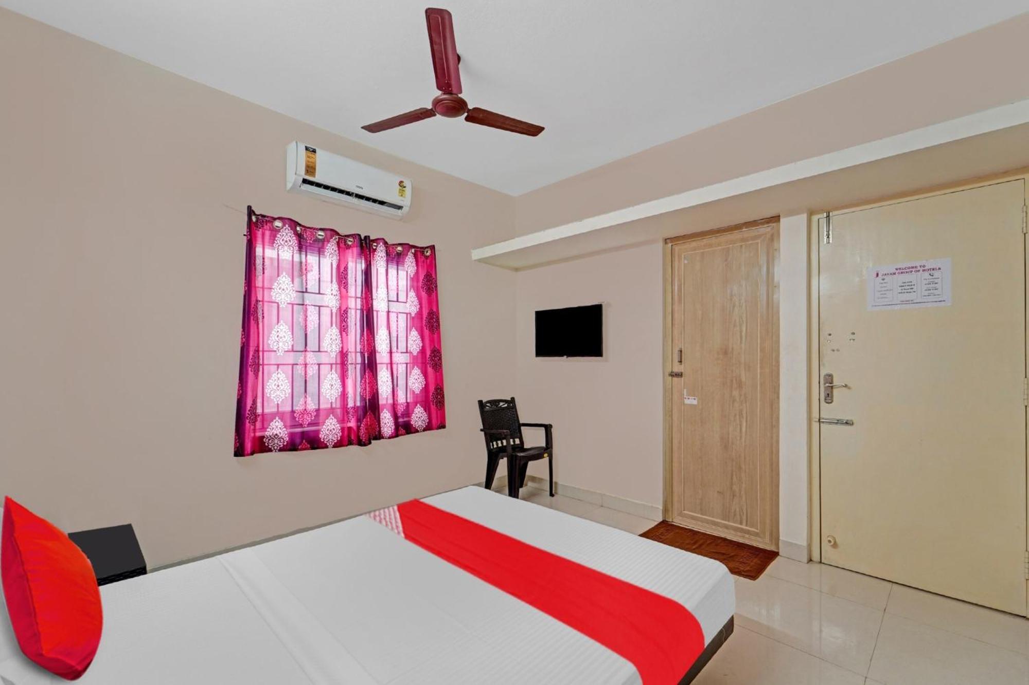 Super Hotel O Grand Residency Gūduvāncheri 外观 照片